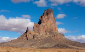 Agathla Peak, Monument Valley